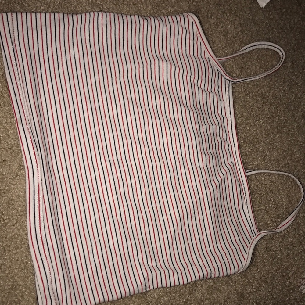 BRANDY MELVILLE CROP TOP